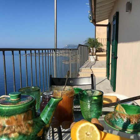 House In Grimaldi. Spectacular View Over The French Riviera! Грімальді Екстер'єр фото